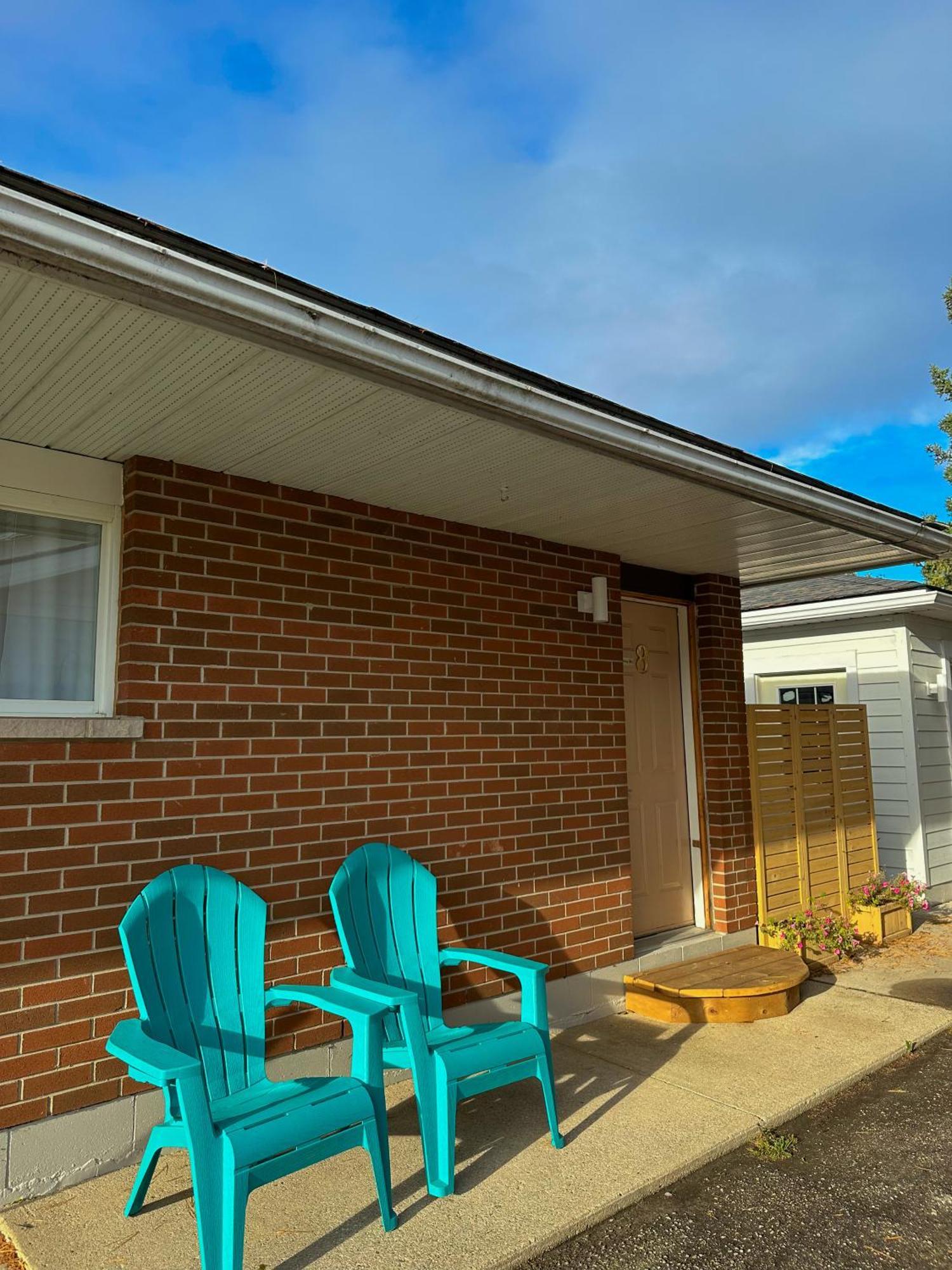 Oasis By The Bay Vacation Suites Wasaga Beach Exterior foto